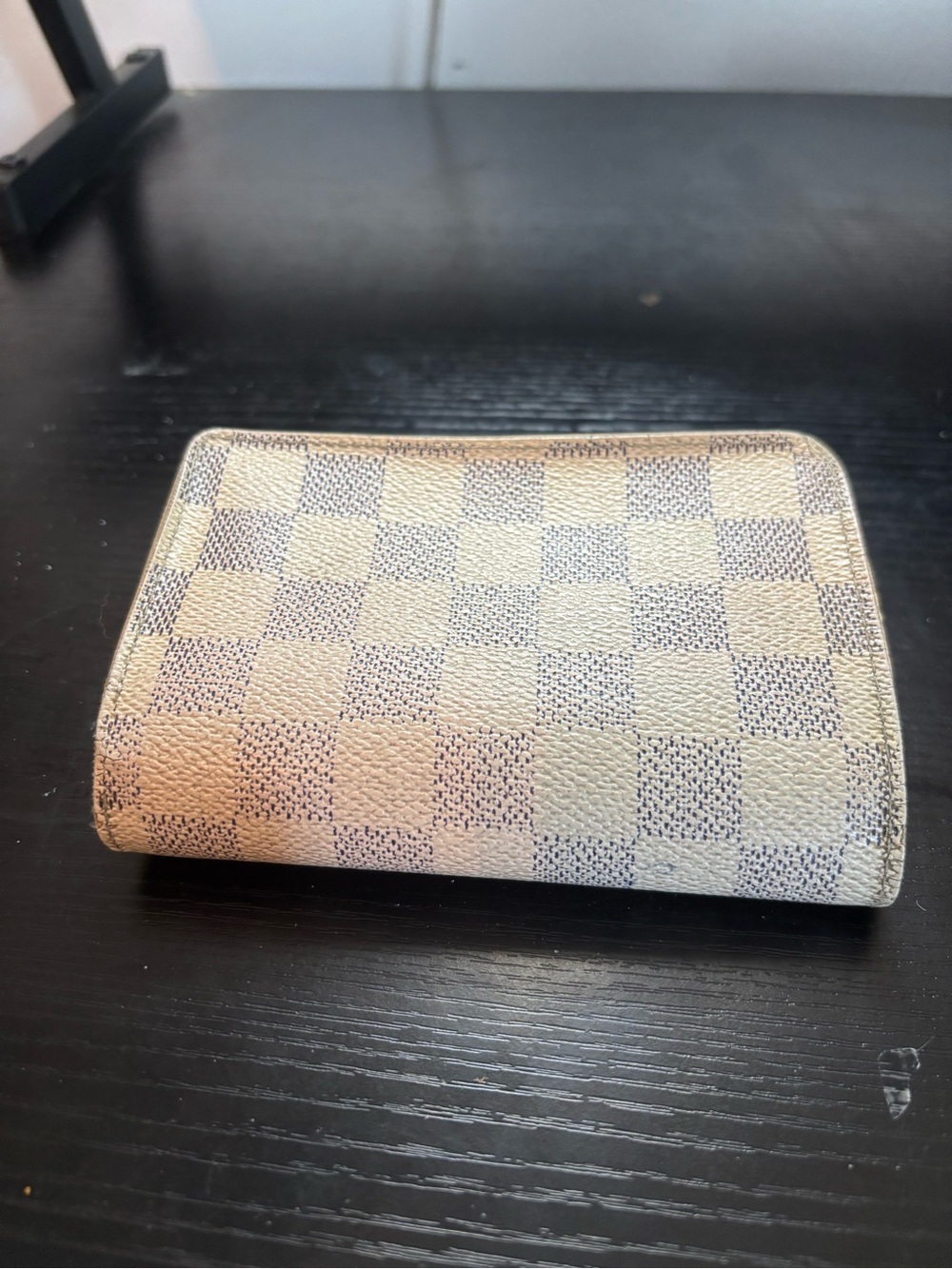 Authentic Louis Vuitton Damier Azur Portefeuille Viennois– Fair/Functional - Picture 5 of 13